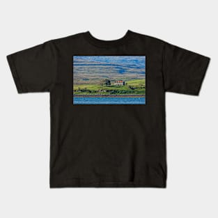 Derelict house below MacLeod's Tables, Glendale, Skye, Scotland Kids T-Shirt